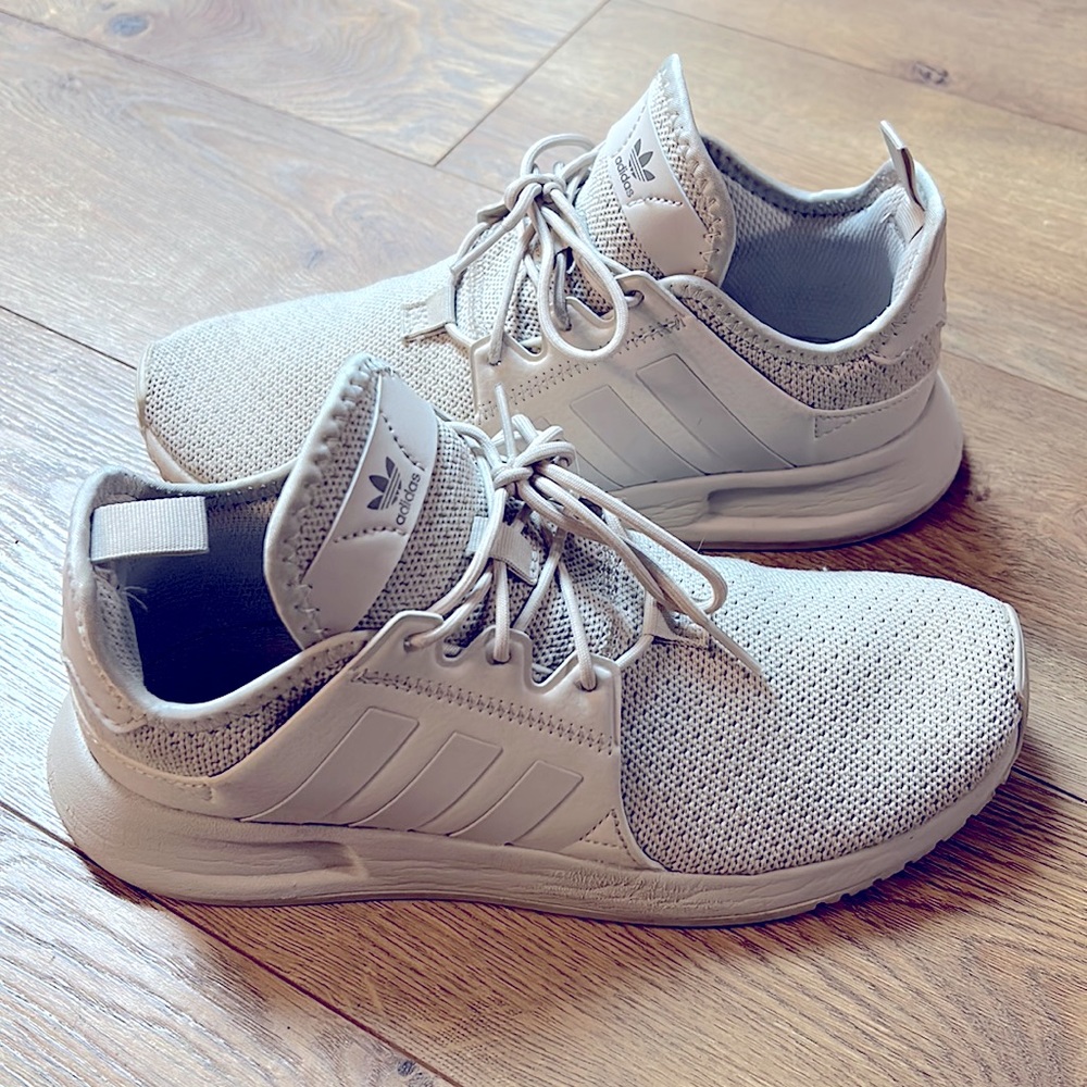 Adidas Sneakers